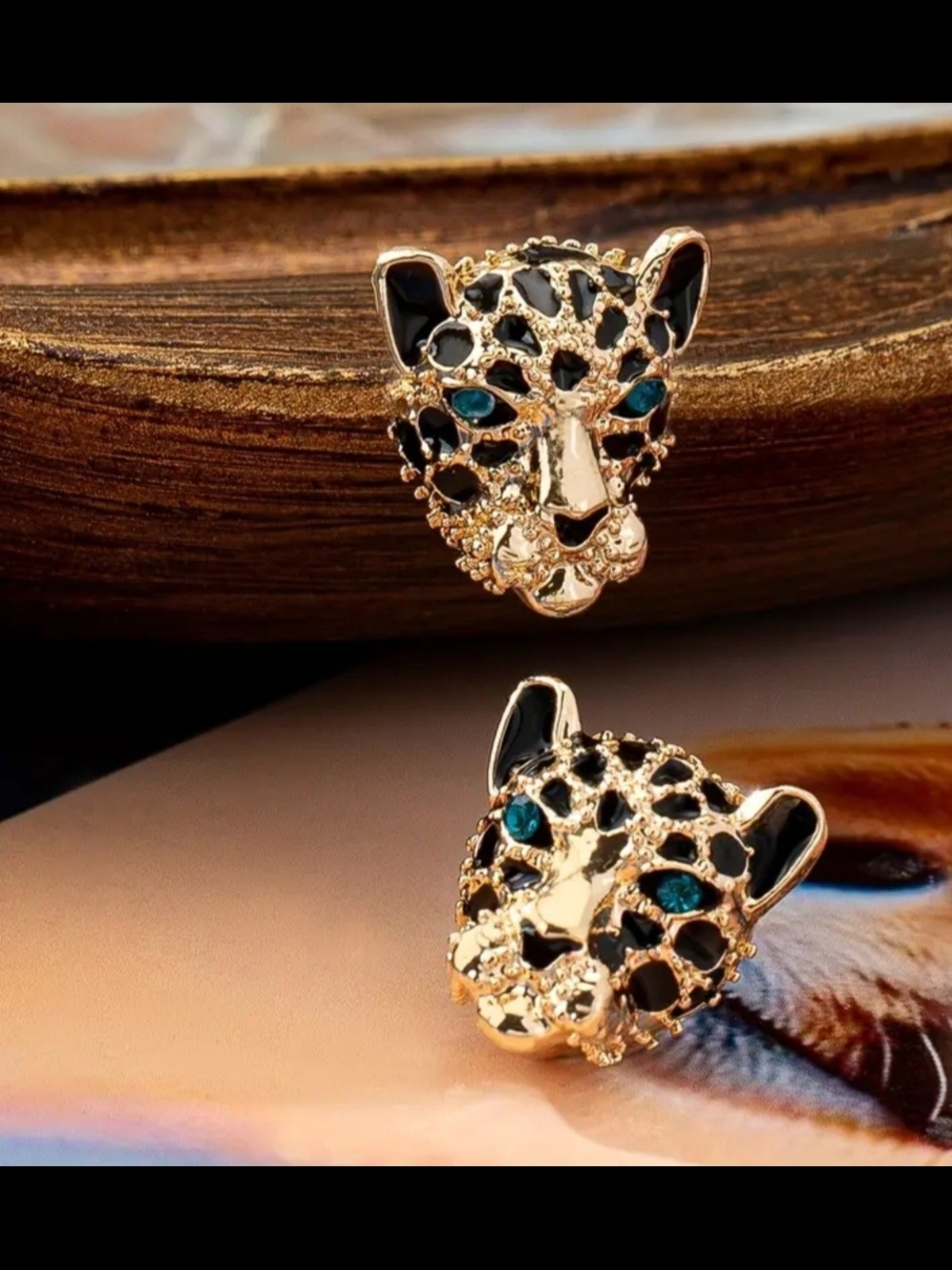 WHBM Leopard Head Stud Earrings with Black Spots and Teal Eyes NWOT